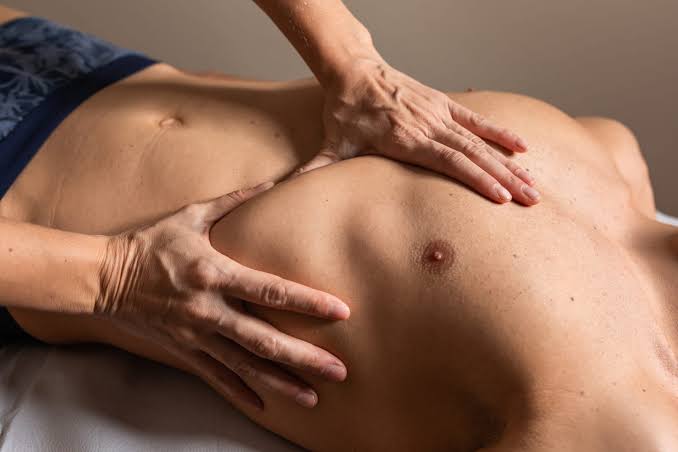 Patient bénéficiant d'une rééducation respiratoire pour l'asthme